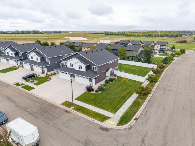 3825 Stacy Drive, Bismarck, ND 58504 property photo