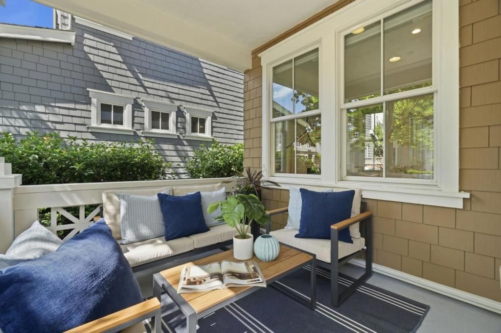 Image 4 of property listing at 210 Morgan Lane, Menlo Park, CA 94025