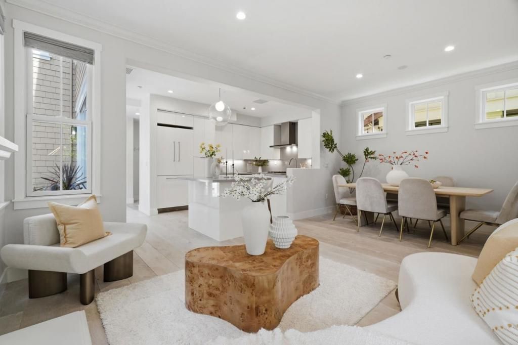 Image 7 of property listing at 210 Morgan Lane, Menlo Park, CA 94025