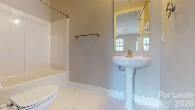 1101 W 1st Street 419, Charlotte, NC 28202