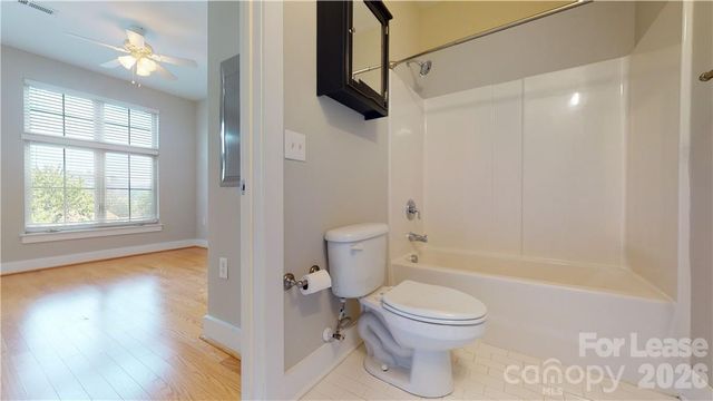 1101 W 1st Street 419, Charlotte, NC 28202