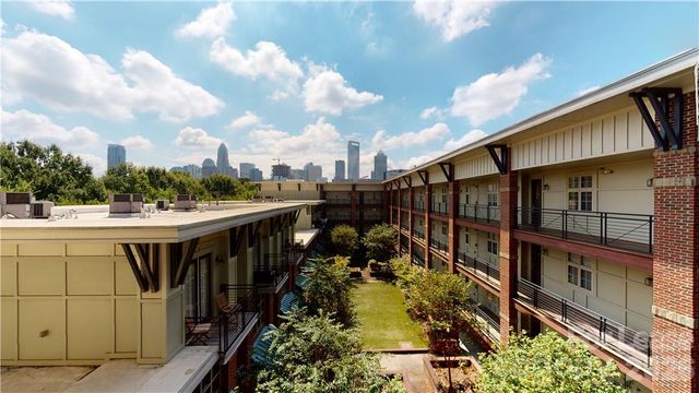 1101 W 1st Street 419, Charlotte, NC 28202