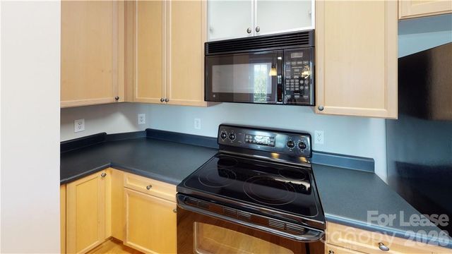 1101 W 1st Street 419, Charlotte, NC 28202