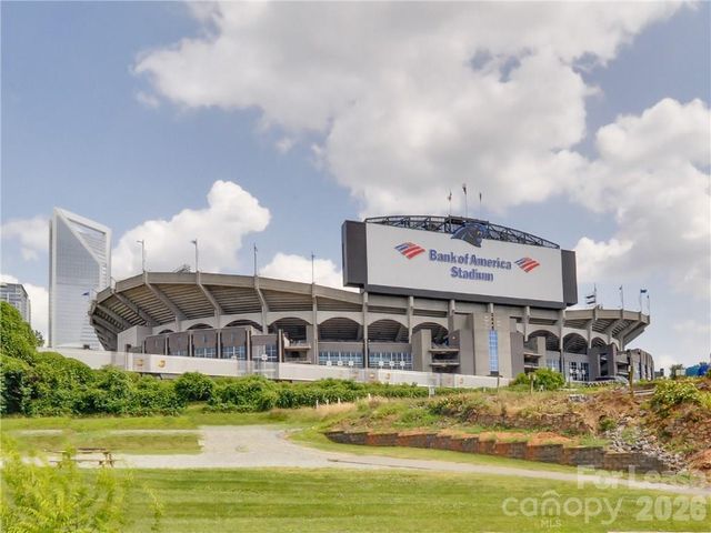 1101 W 1st Street 419, Charlotte, NC 28202