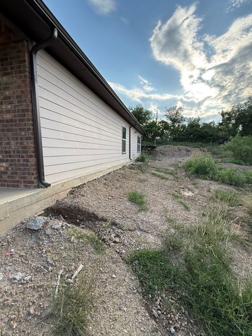 709 Blue Fathom Drive, Runaway Bay, TX 76426