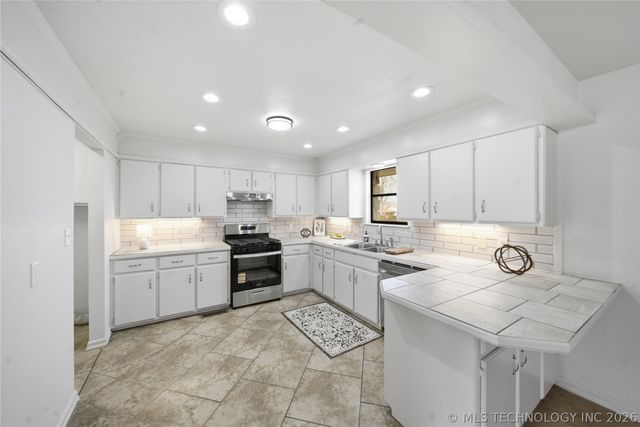 265 E Glenpool Boulevard, Glenpool, OK 74033