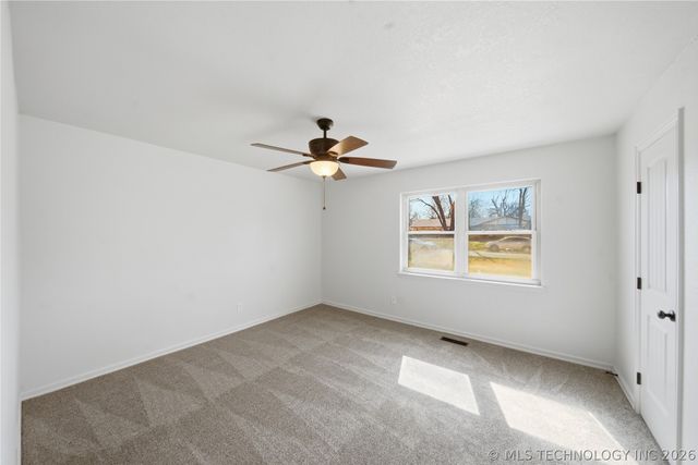 265 E Glenpool Boulevard, Glenpool, OK 74033