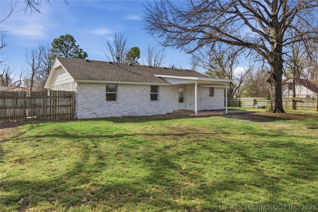 265 E Glenpool Boulevard, Glenpool, OK 74033