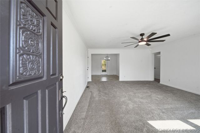 265 E Glenpool Boulevard, Glenpool, OK 74033