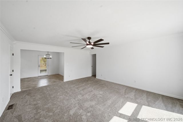 265 E Glenpool Boulevard, Glenpool, OK 74033