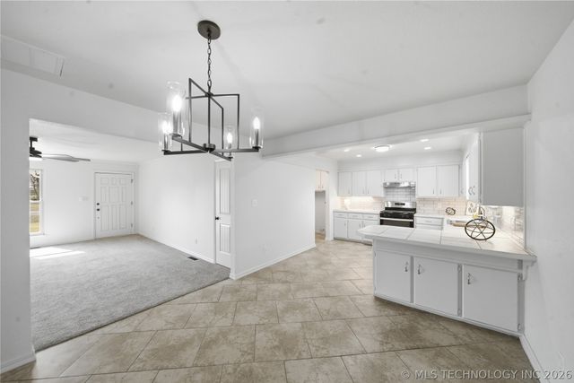 265 E Glenpool Boulevard, Glenpool, OK 74033