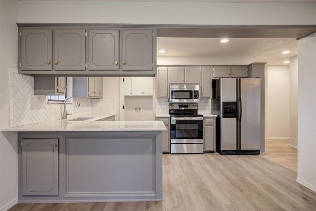 8008 NW 111th Street, Oklahoma City, OK 73162
