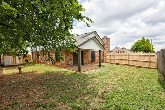 8008 NW 111th Street, Oklahoma City, OK 73162