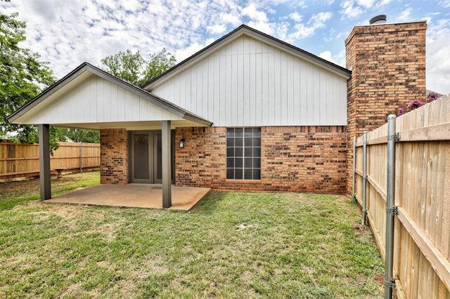 8008 NW 111th Street, Oklahoma City, OK 73162