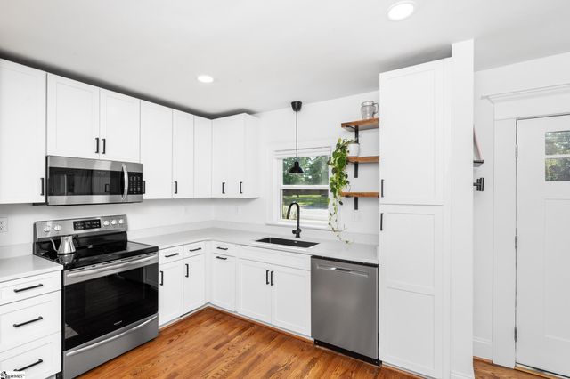 108 Parkins Mill Road, Greenville, SC 29607