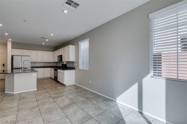 1027 Huckburn Avenue, Henderson, NV 89015