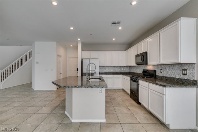 1027 Huckburn Avenue, Henderson, NV 89015