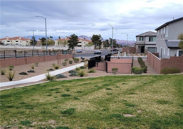 1027 Huckburn Avenue, Henderson, NV 89015