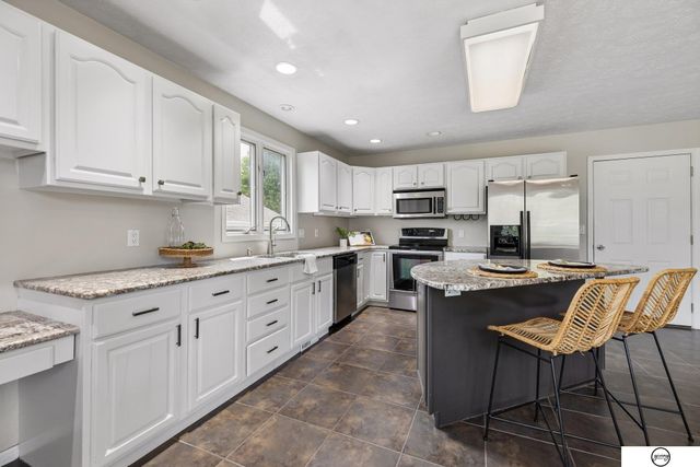 7412 Collister Road, Lincoln, NE 68516