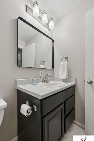 7412 Collister Road, Lincoln, NE 68516
