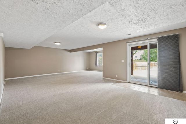 7412 Collister Road, Lincoln, NE 68516