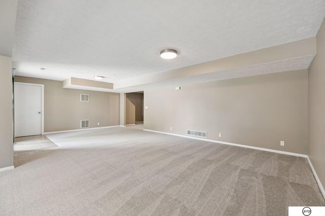 7412 Collister Road, Lincoln, NE 68516