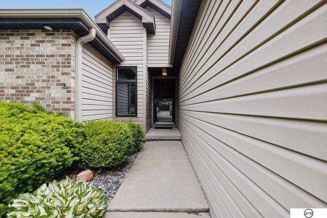 7412 Collister Road, Lincoln, NE 68516