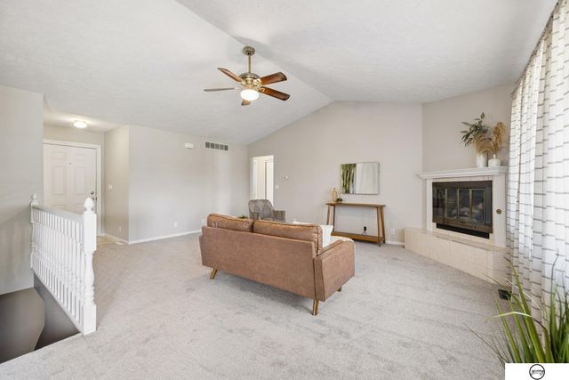 7412 Collister Road, Lincoln, NE 68516