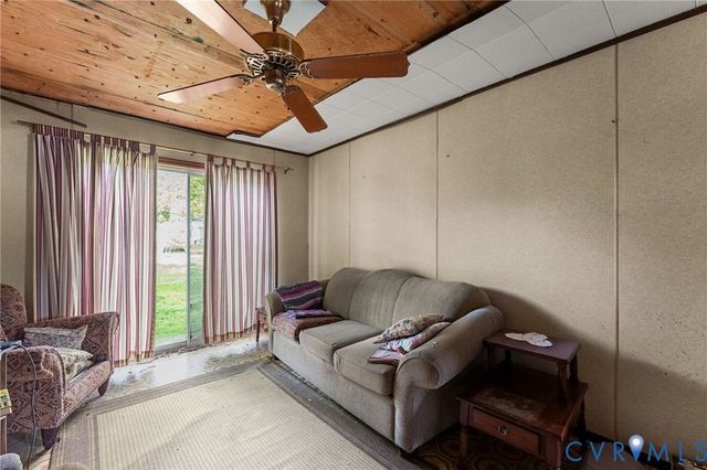 3003 Trenton St, Hopewell, VA 23860