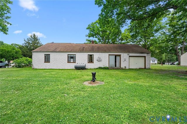 3003 Trenton St, Hopewell, VA 23860