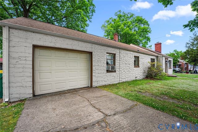 3003 Trenton St, Hopewell, VA 23860