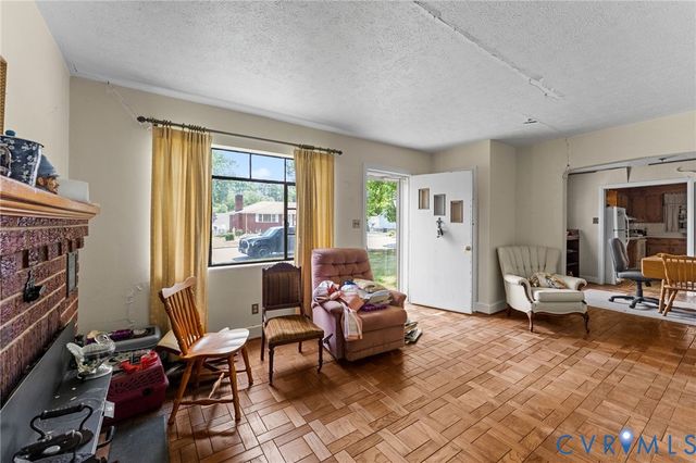 3003 Trenton St, Hopewell, VA 23860