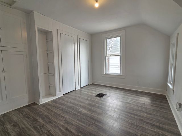 916 E 14th Street, Davenport, IA 52803