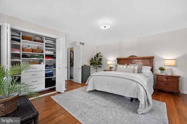 1145 BEVERLY RD, Jenkintown, PA 19046