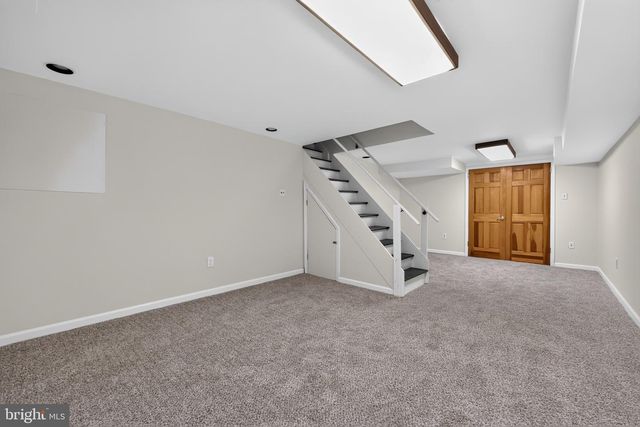 1145 BEVERLY RD, Jenkintown, PA 19046