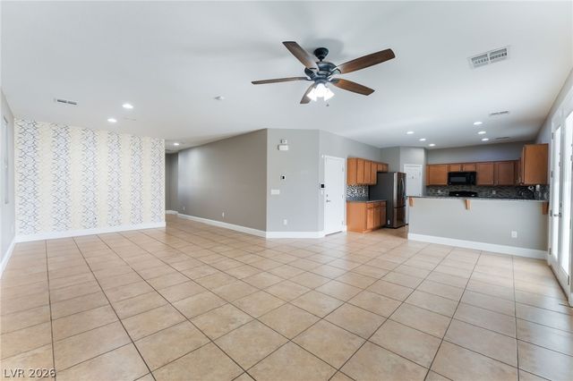 6841 Compass Cove Avenue, Las Vegas, NV 89142