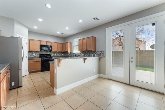 6841 Compass Cove Avenue, Las Vegas, NV 89142