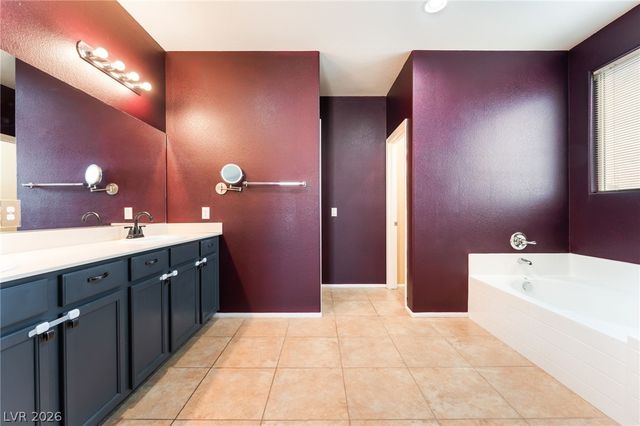 6841 Compass Cove Avenue, Las Vegas, NV 89142