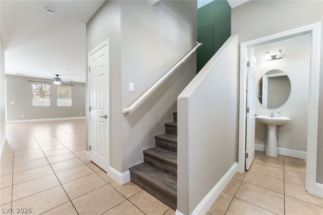 6841 Compass Cove Avenue, Las Vegas, NV 89142
