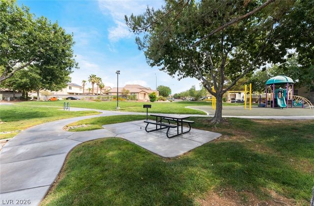 6841 Compass Cove Avenue, Las Vegas, NV 89142