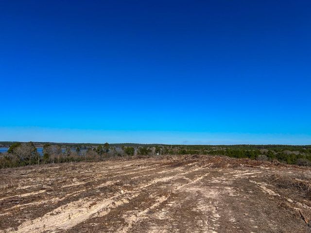 T-2 Cr 2140, Crockett, TX 75835