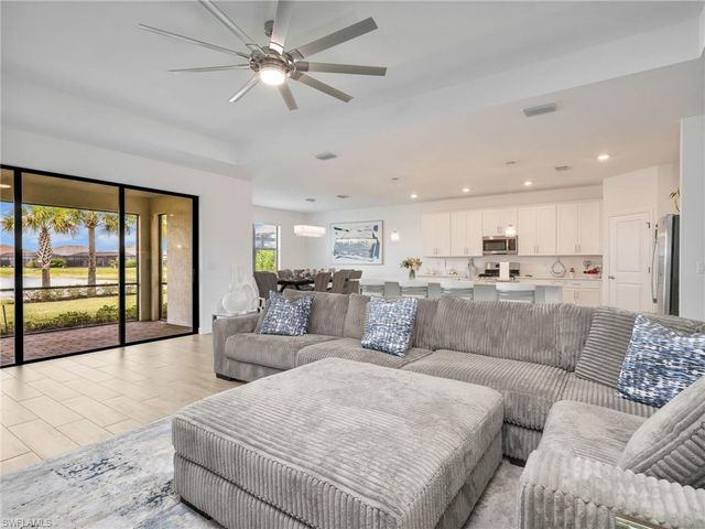 18278 Ridgeline DR, Estero, FL 33928