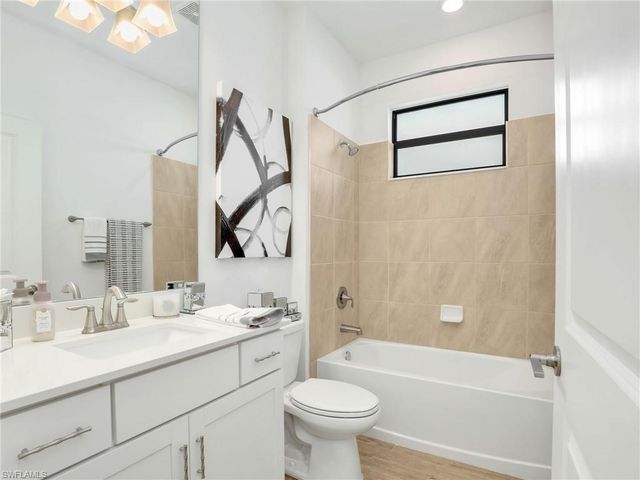 18278 Ridgeline DR, Estero, FL 33928