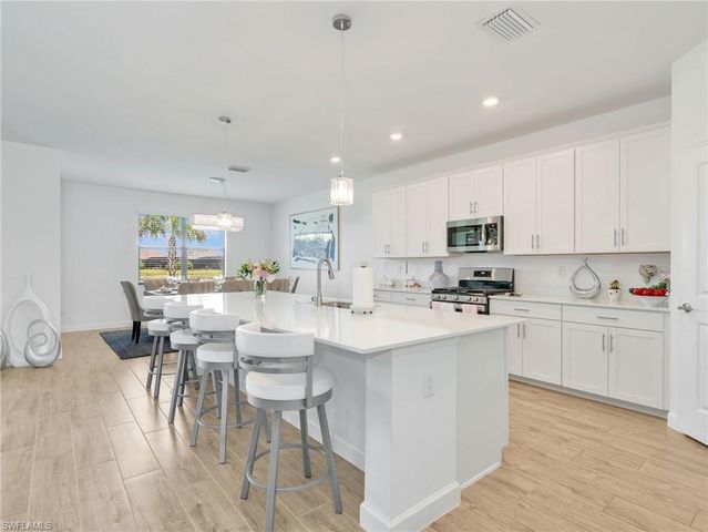 18278 Ridgeline DR, Estero, FL 33928
