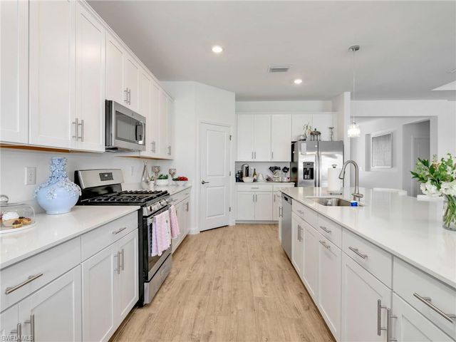 18278 Ridgeline DR, Estero, FL 33928