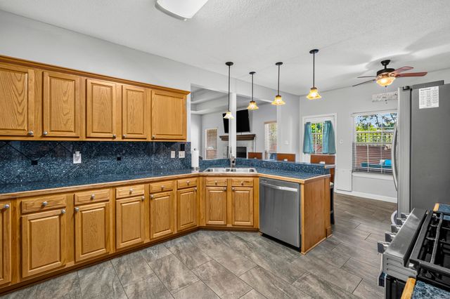 7365 W Ridge Circle, Sherwood, AR 72120