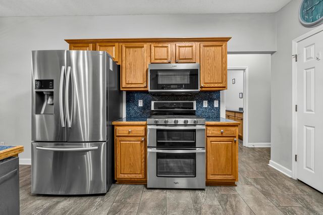 7365 W Ridge Circle, Sherwood, AR 72120