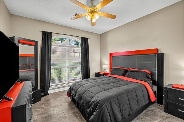 7365 W Ridge Circle, Sherwood, AR 72120