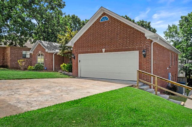 7365 W Ridge Circle, Sherwood, AR 72120