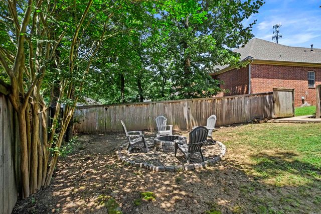 7365 W Ridge Circle, Sherwood, AR 72120